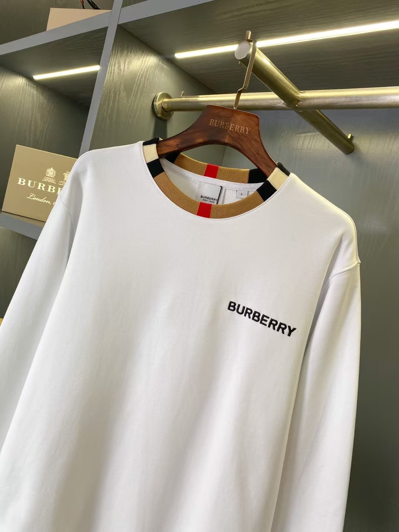 Classic fashion sweatshirt-1