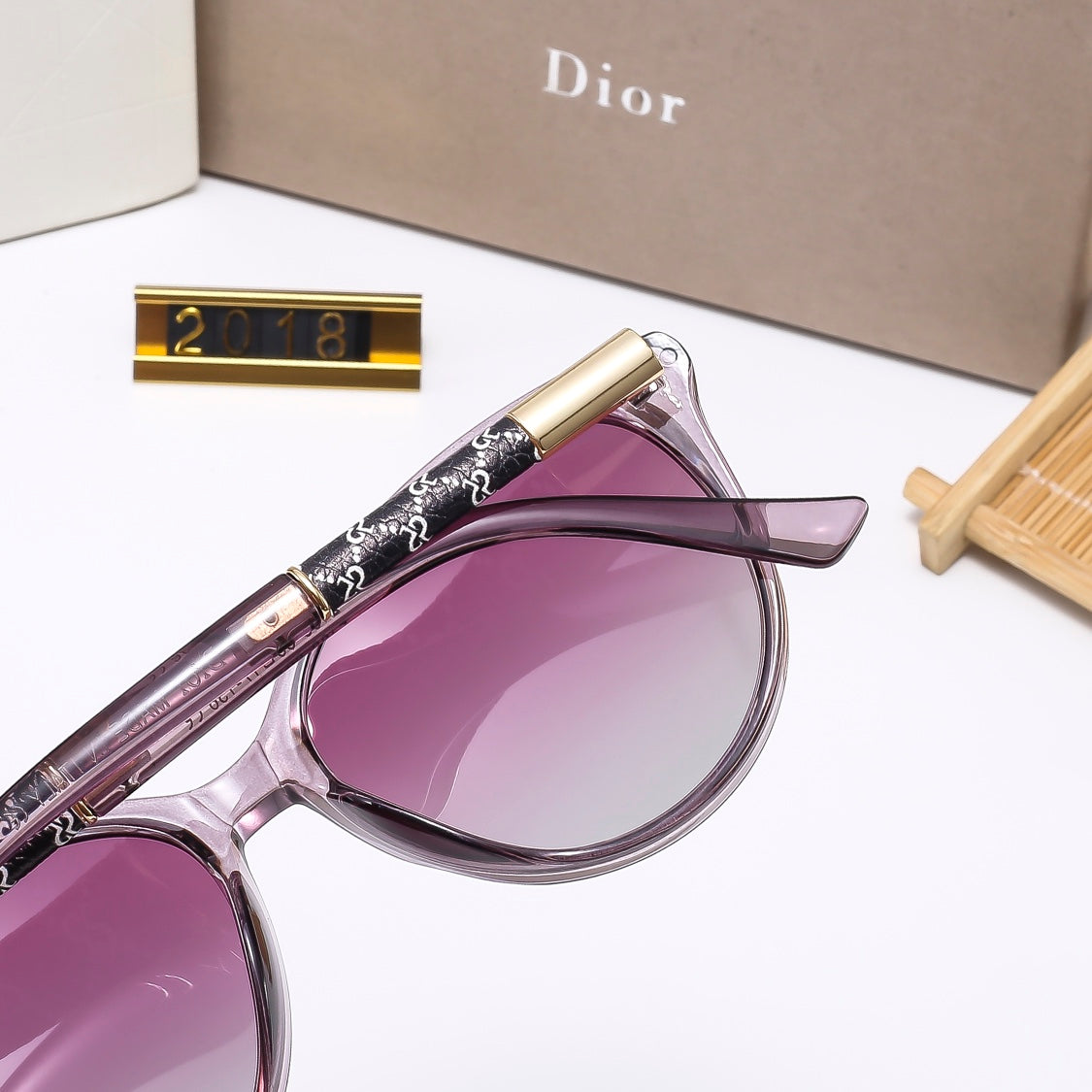 Luxury Eyewear: Elevate Your Style with Exquisite Craftsmanship-40