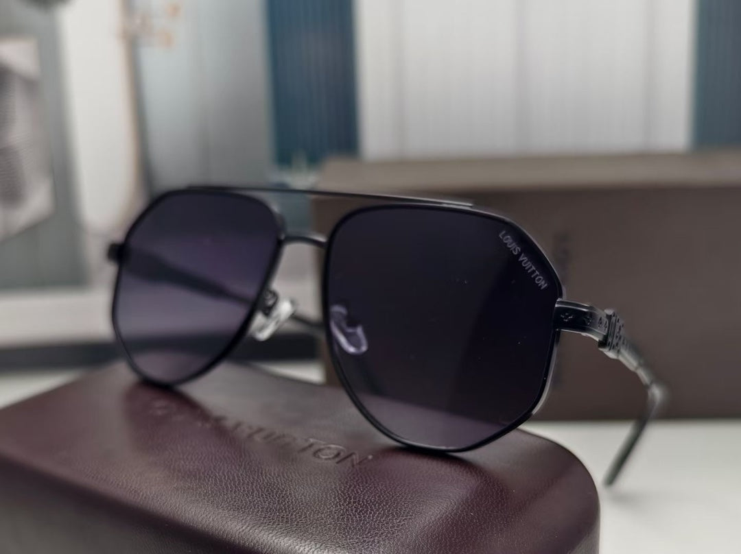 Luxury Eyewear: Elevate Your Style with Exquisite Craftsmanship-55