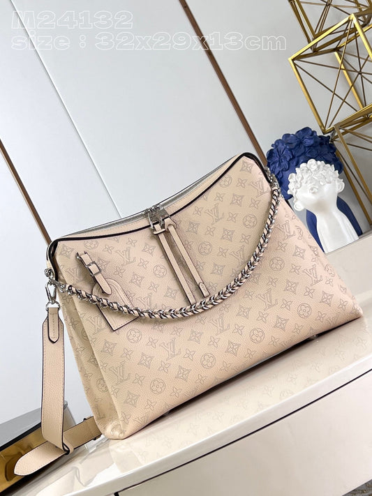 Exquisite leather bags-325