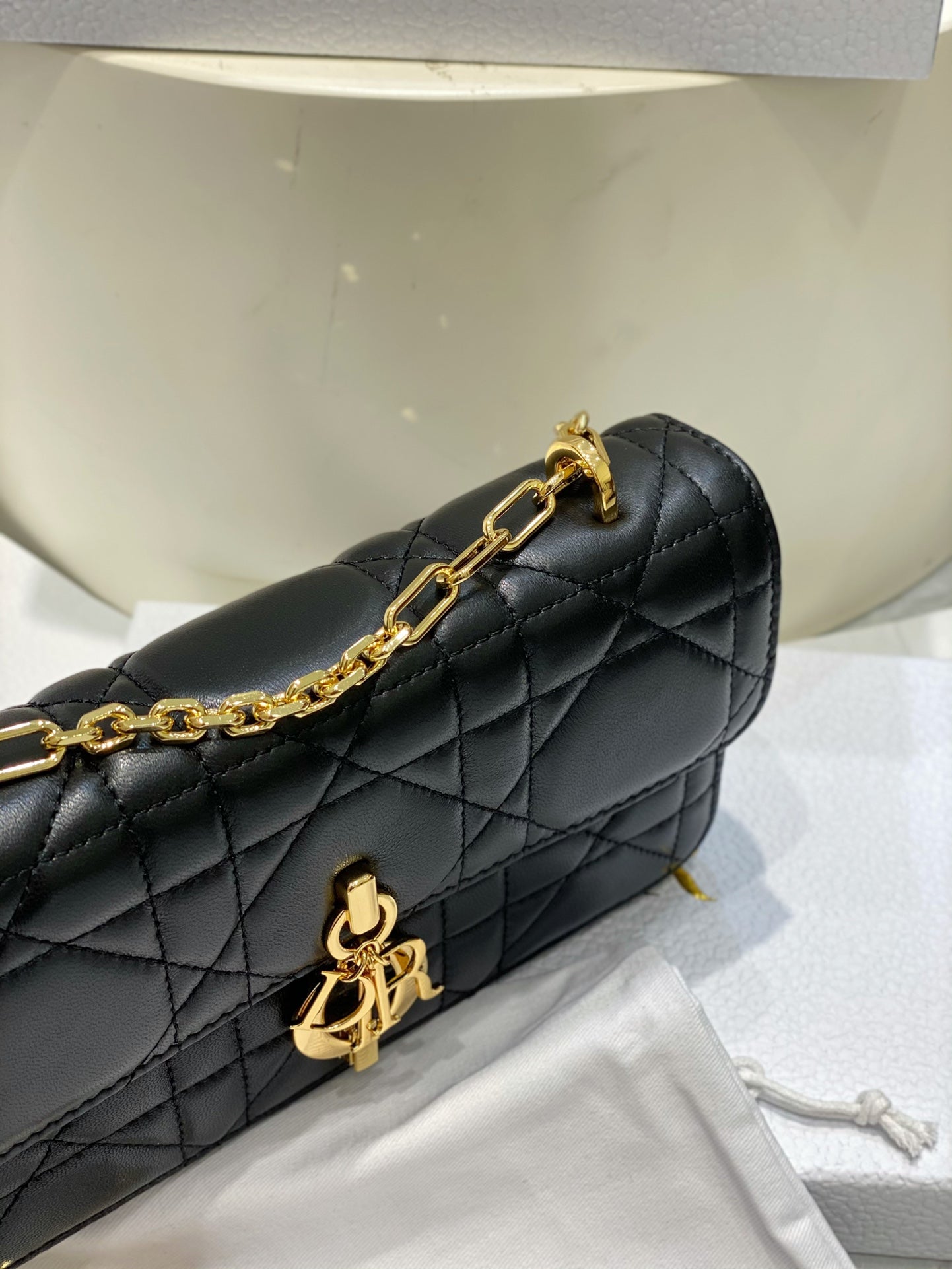 Exquisite leather bags-131