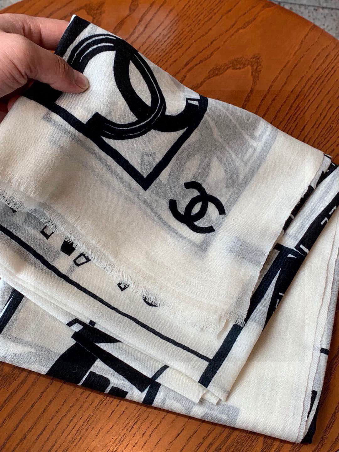 Elegant Knit Scarf – New Collection-96